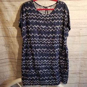 Old Navy Chevron Design Dress